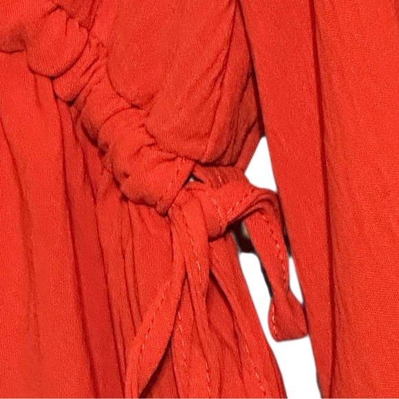 Max Studio NWT Vibrant Red V Neck Side Tie Boho Tiered Crinkle Jersey Knit Dress - Picture 9 of 13